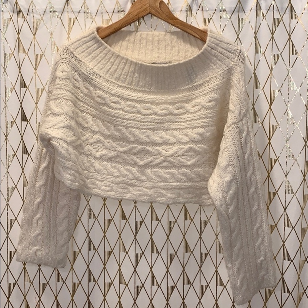 off the shoulder cropped sweater!